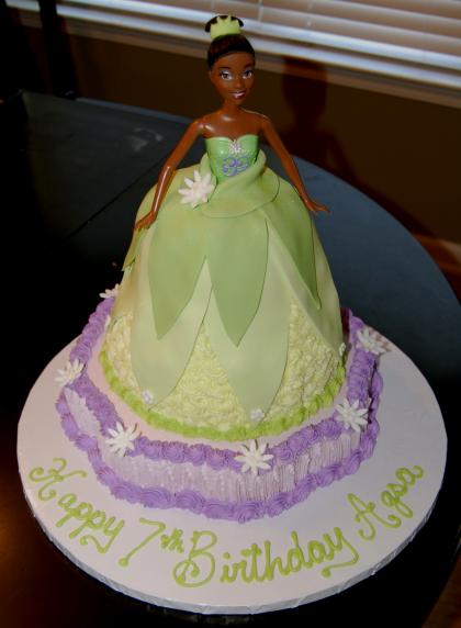 Princess tiana cake